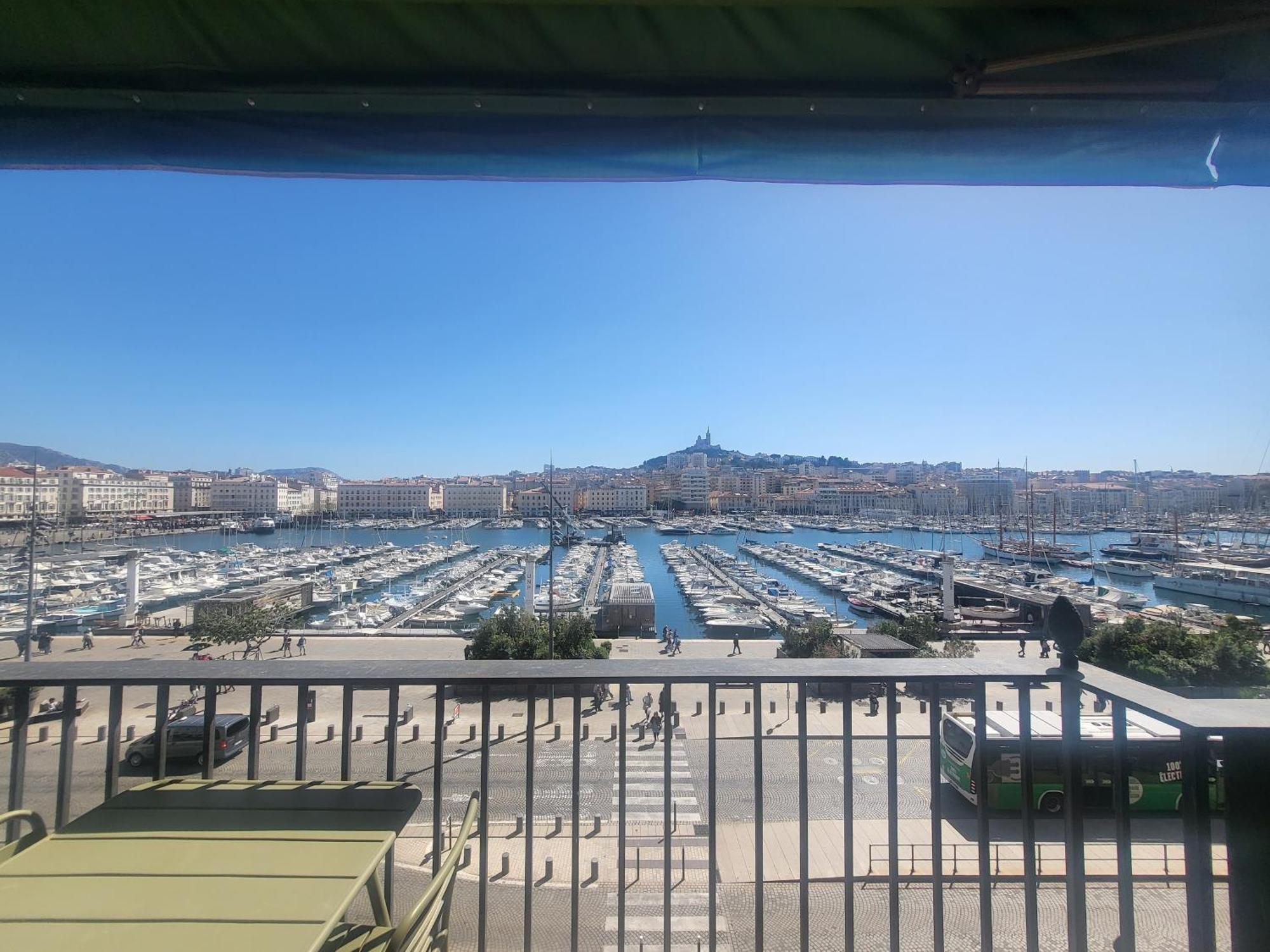 Superbe Appartement, Vue Notre Dame De La Garde, Vieux Port Marseille